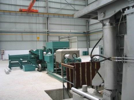 Horizontal continuous casting machine